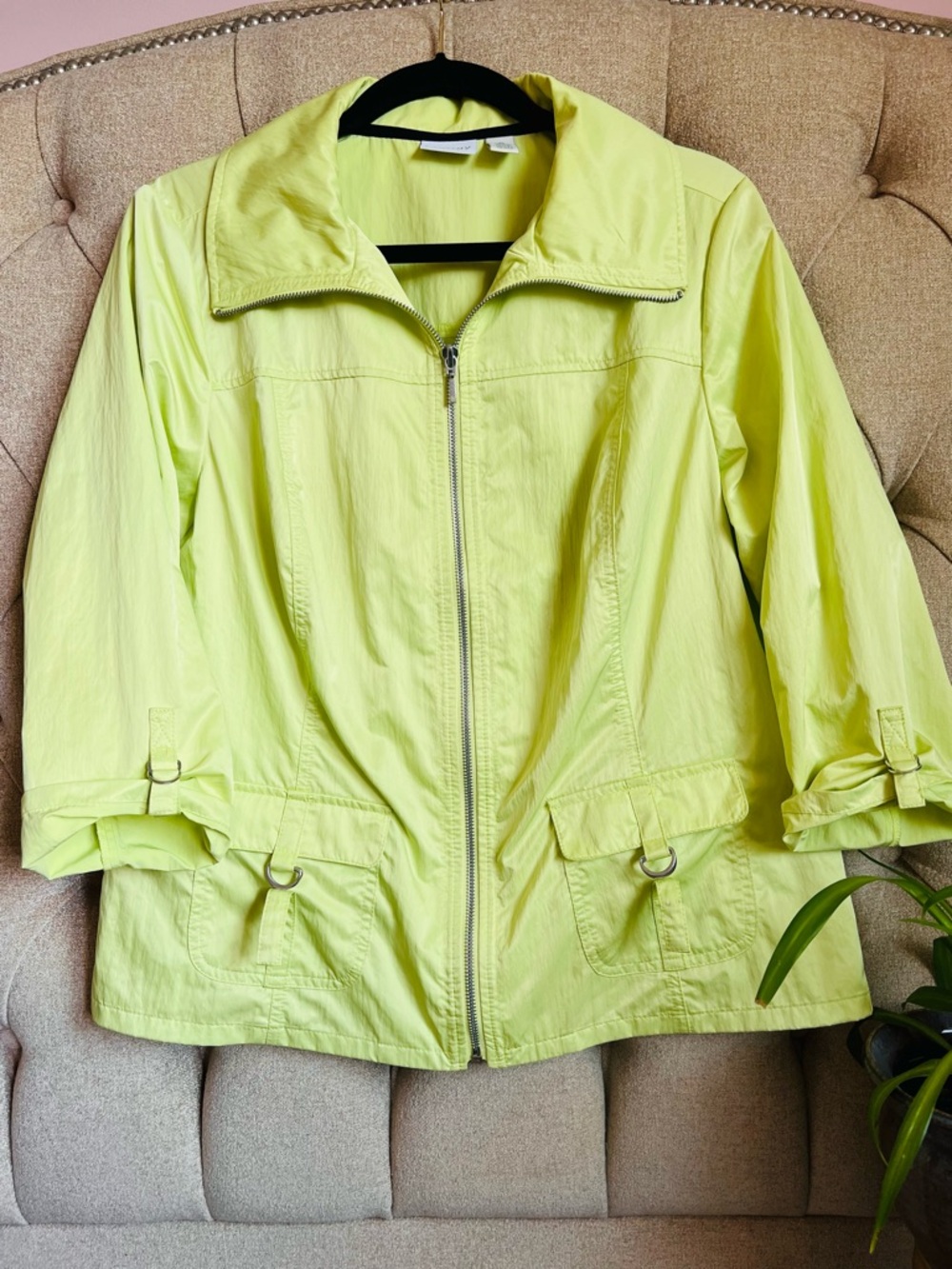 🍋 🍋‍🟩 Chico’s yellow green windbreaker size 2 medium